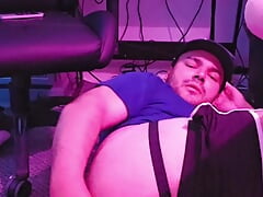 Sluttypt taking big dildo