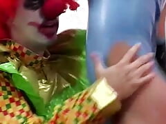 Gorgeous Blonde Jodie Moore Lets a Creepy Clown Pound Her Asshole Before Tasting His Cum